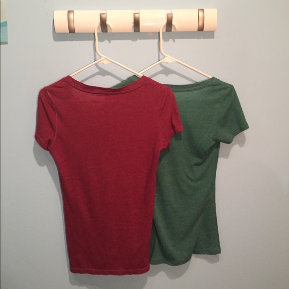Maroon & green basic v-neck tees - Picture 2 of 4